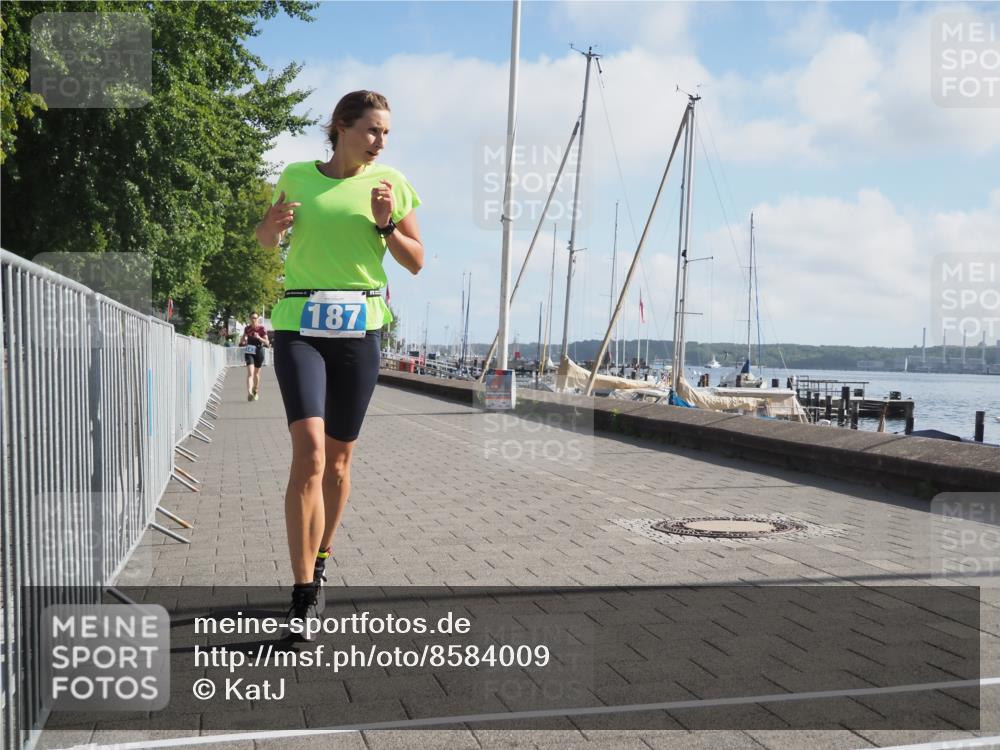 17.08.2025 - KN Förde Triathlon 2025 KatJ http://msf.ph/oto/8584009 17.08.2025 10:08:11 Laufen 143, 187 meine-sportfotos.de