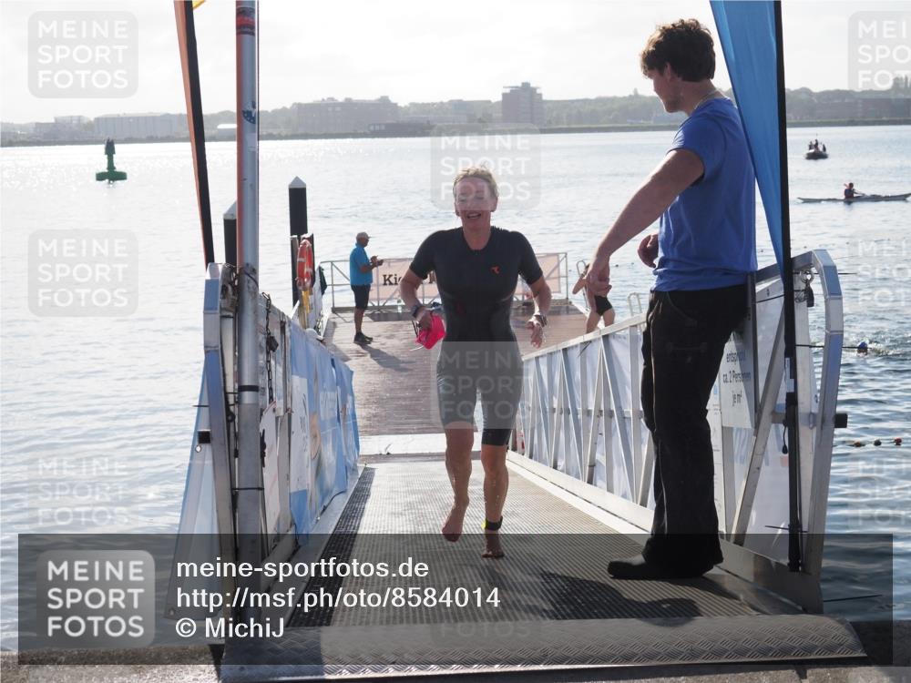 17.08.2025 - KN Förde Triathlon 2025 MichiJ http://msf.ph/oto/8584014 17.08.2025 09:22:09 Schwimmen 210, 212, 215, 242, 208, 210, 213, 224 meine-sportfotos.de
