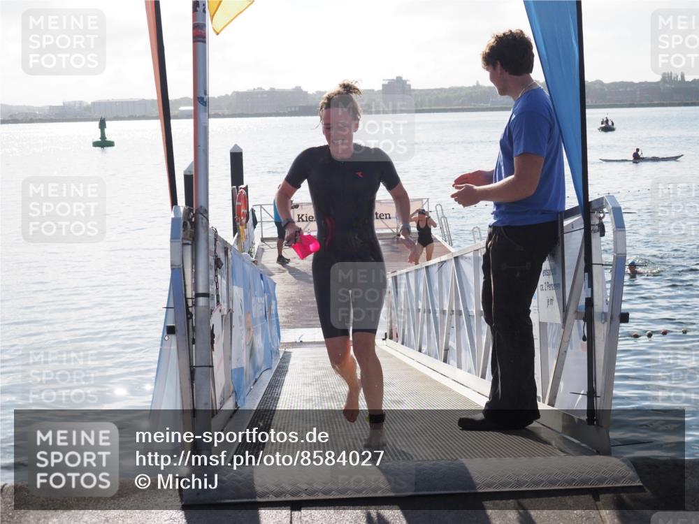 17.08.2025 - KN Förde Triathlon 2025 MichiJ http://msf.ph/oto/8584027 17.08.2025 09:22:10 Schwimmen 210, 212, 215, 242, 111, 208, 210, 213, 224 meine-sportfotos.de