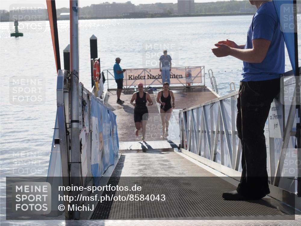 17.08.2025 - KN Förde Triathlon 2025 MichiJ http://msf.ph/oto/8584043 17.08.2025 09:22:11 Schwimmen 210, 212, 215, 224, 242, 111, 208, 210, 213, 224 meine-sportfotos.de