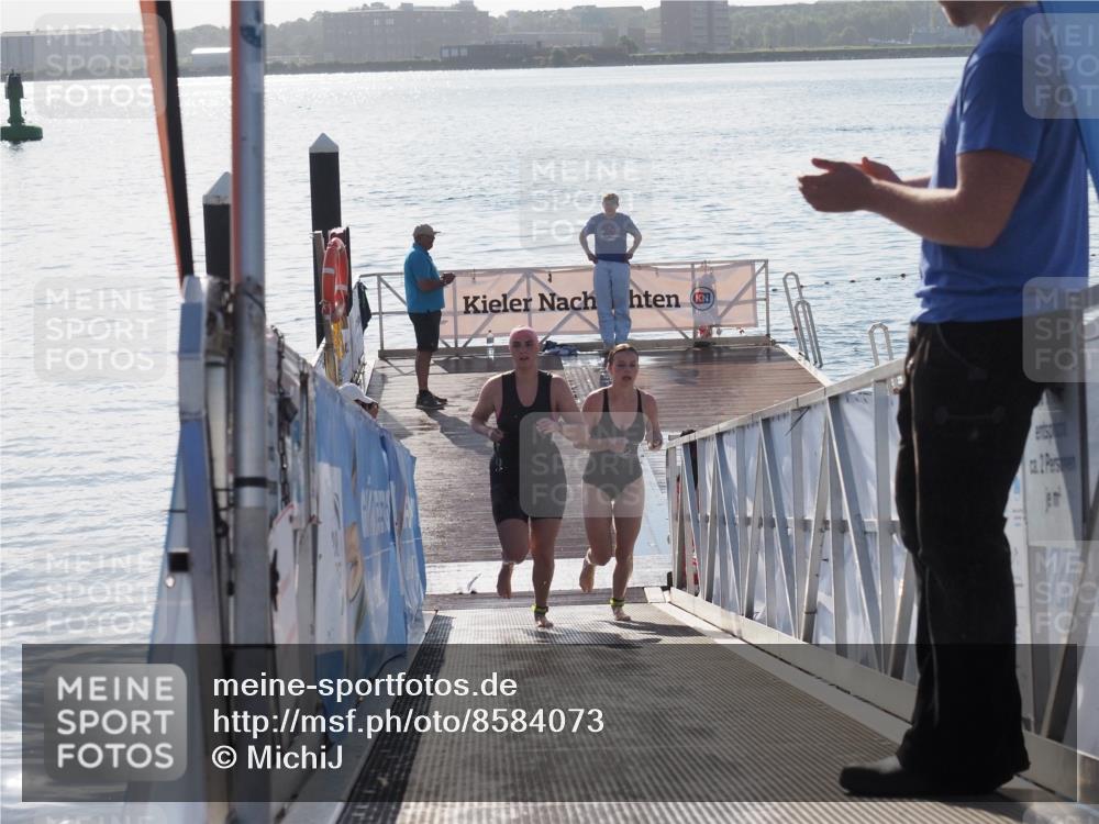 17.08.2025 - KN Förde Triathlon 2025 MichiJ http://msf.ph/oto/8584073 17.08.2025 09:22:13 Schwimmen 210, 212, 213, 215, 224, 242, 111, 208, 213, 224 meine-sportfotos.de