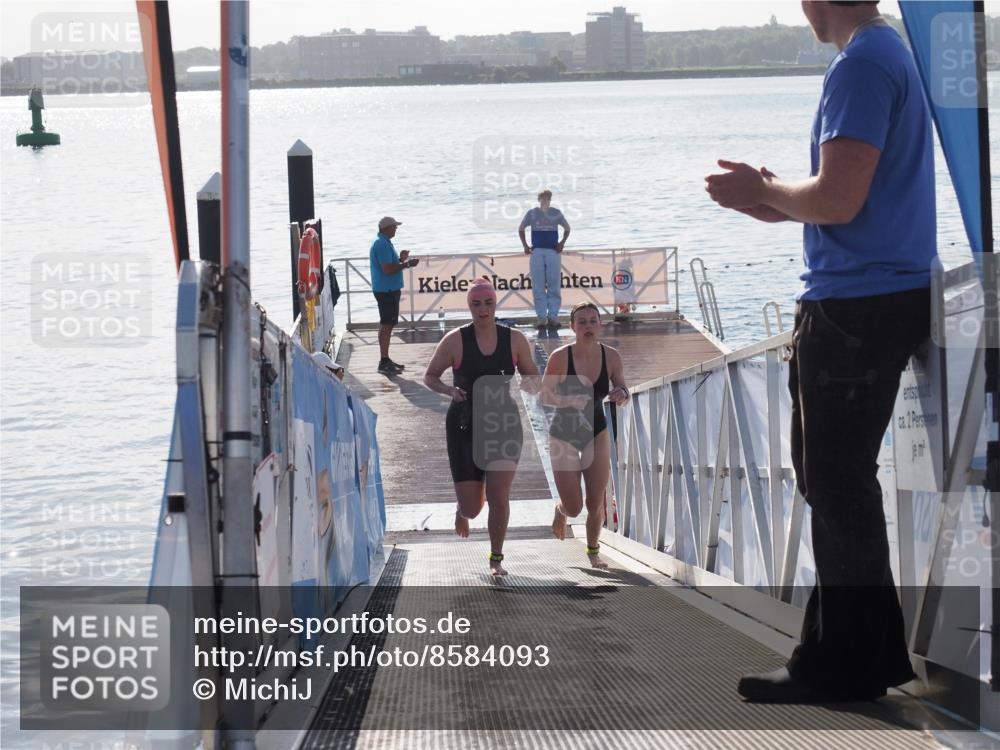 17.08.2025 - KN Förde Triathlon 2025 MichiJ http://msf.ph/oto/8584093 17.08.2025 09:22:13 Schwimmen 210, 212, 213, 215, 224, 242, 111, 208, 213, 224 meine-sportfotos.de