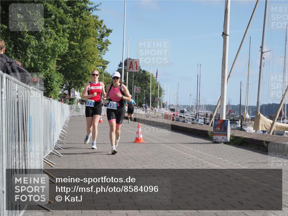 17.08.2025 - KN Förde Triathlon 2025 KatJ http://msf.ph/oto/8584096 17.08.2025 10:32:40 Laufen 120, 171 meine-sportfotos.de