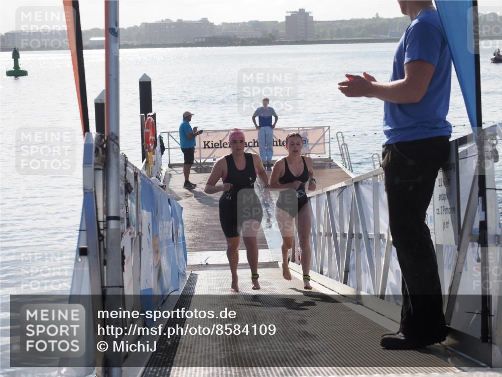 17.08.2025 - KN Förde Triathlon 2025 MichiJ http://msf.ph/oto/8584109 17.08.2025 09:22:14 Schwimmen 210, 212, 213, 215, 224, 242, 111, 208, 213, 224 meine-sportfotos.de