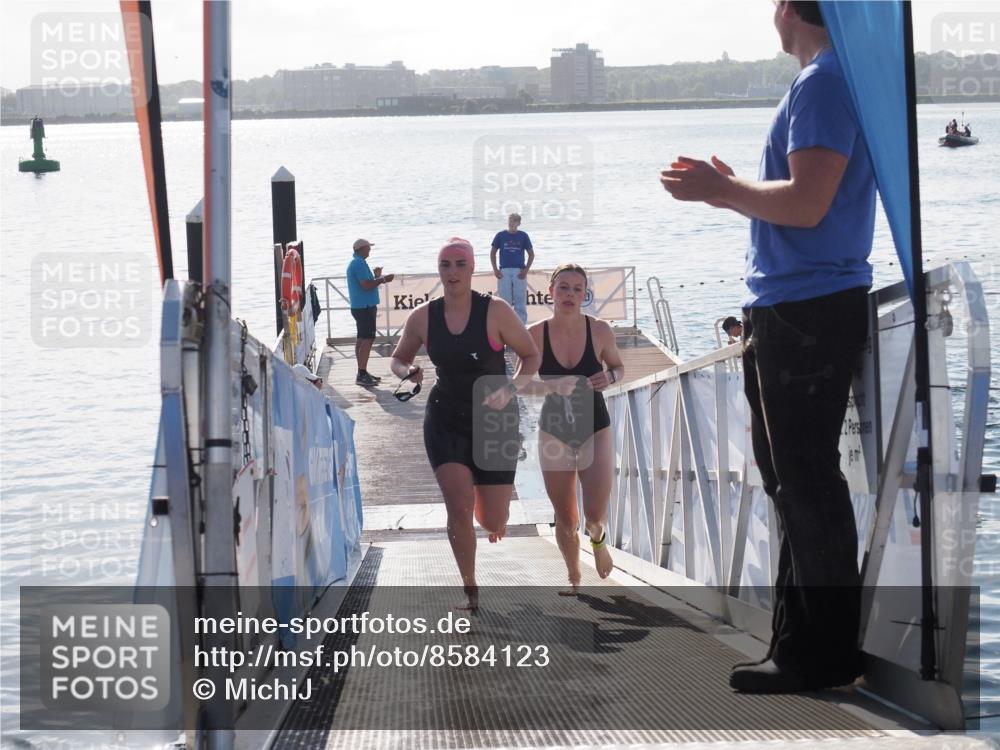 17.08.2025 - KN Förde Triathlon 2025 MichiJ http://msf.ph/oto/8584123 17.08.2025 09:22:14 Schwimmen 210, 212, 213, 215, 224, 242, 111, 208, 213, 224 meine-sportfotos.de