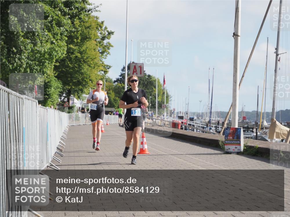17.08.2025 - KN Förde Triathlon 2025 KatJ http://msf.ph/oto/8584129 17.08.2025 10:08:33 Laufen 103, 133 meine-sportfotos.de