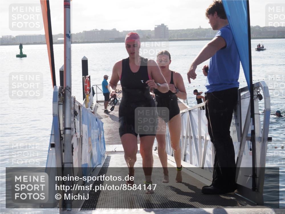 17.08.2025 - KN Förde Triathlon 2025 MichiJ http://msf.ph/oto/8584147 17.08.2025 09:22:15 Schwimmen 210, 213, 215, 224, 242, 111, 208, 213, 224 meine-sportfotos.de