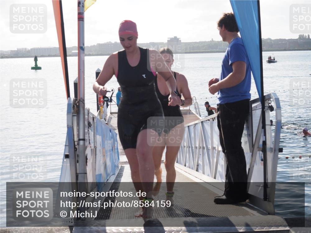 17.08.2025 - KN Förde Triathlon 2025 MichiJ http://msf.ph/oto/8584159 17.08.2025 09:22:16 Schwimmen 210, 213, 224, 242, 111, 208, 213, 224 meine-sportfotos.de