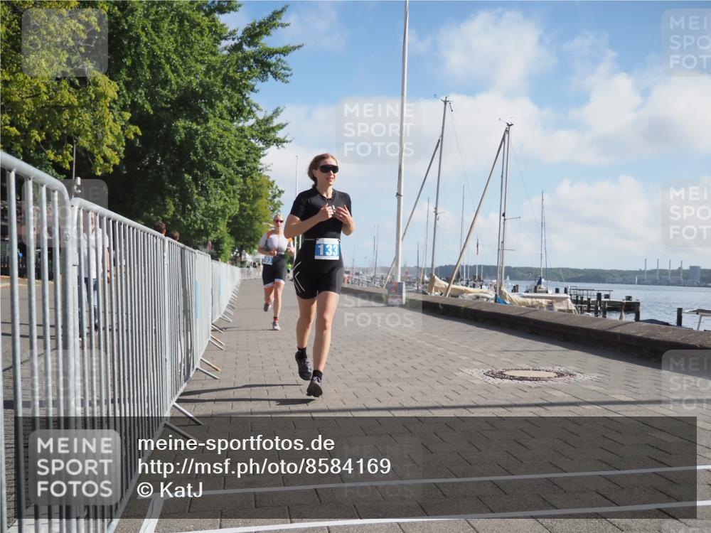 17.08.2025 - KN Förde Triathlon 2025 KatJ http://msf.ph/oto/8584169 17.08.2025 10:08:36 Laufen 103, 133 meine-sportfotos.de