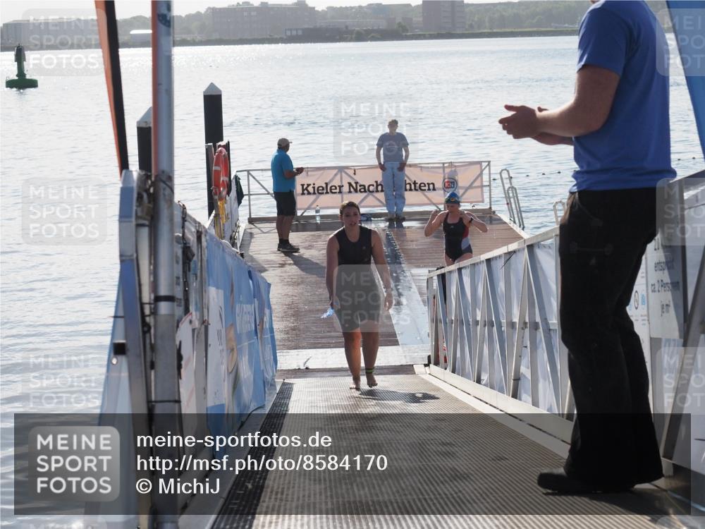 17.08.2025 - KN Förde Triathlon 2025 MichiJ http://msf.ph/oto/8584170 17.08.2025 09:22:23 Schwimmen 111, 208, 213, 224, 111, 208, 221, 235 meine-sportfotos.de