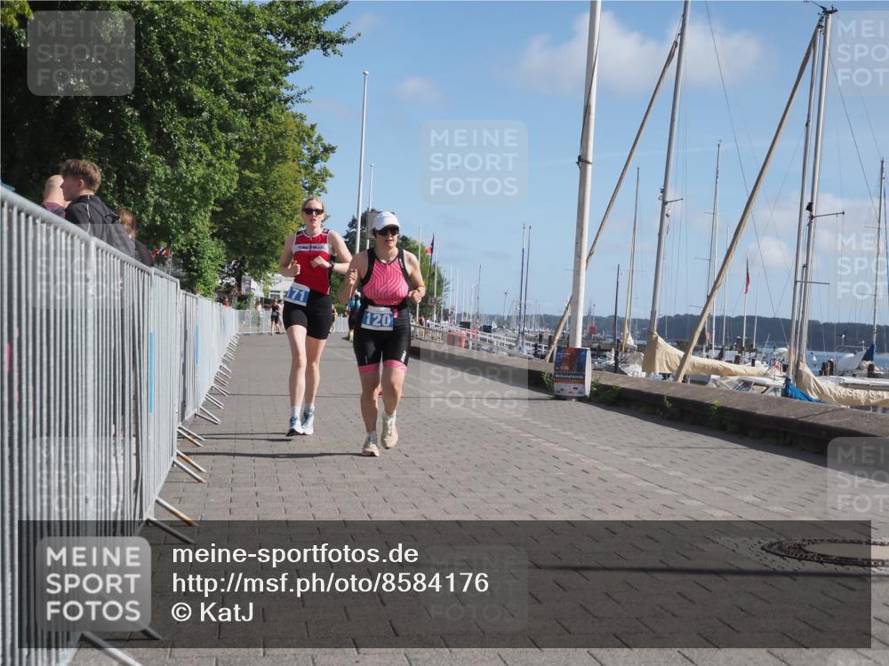 17.08.2025 - KN Förde Triathlon 2025 KatJ http://msf.ph/oto/8584176 17.08.2025 10:32:42 Laufen 120, 171 meine-sportfotos.de