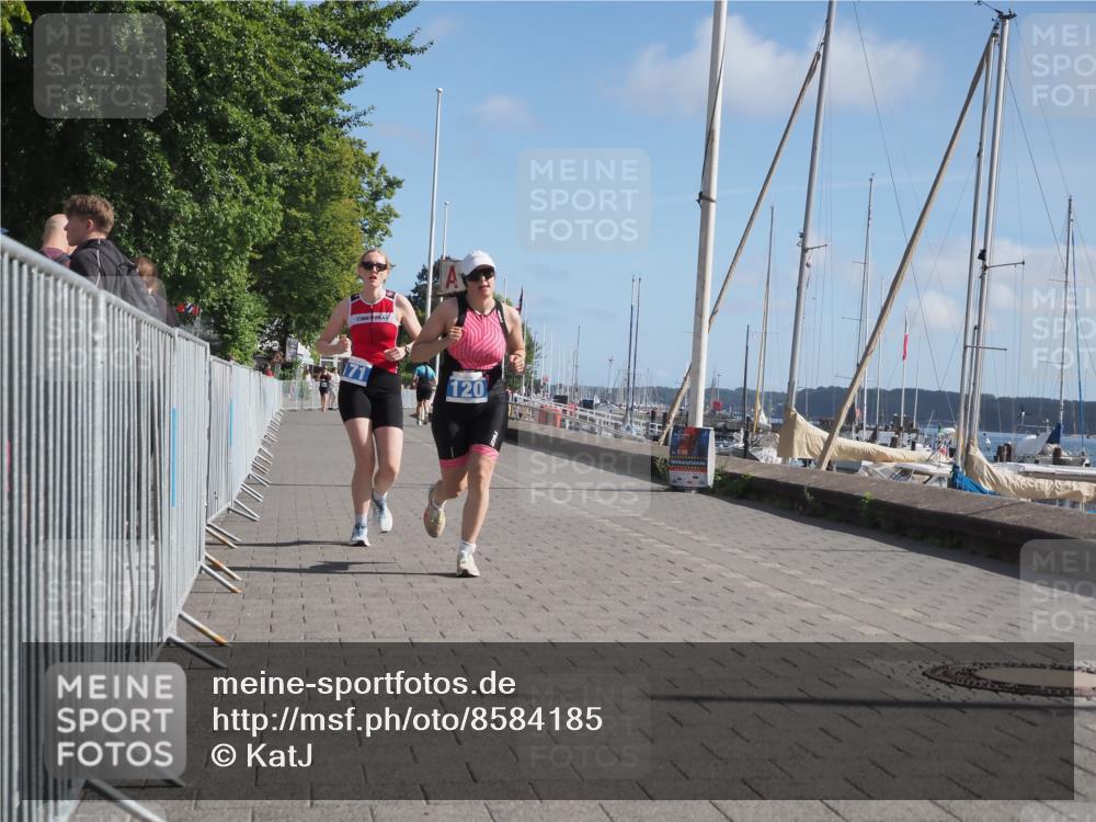 17.08.2025 - KN Förde Triathlon 2025 KatJ http://msf.ph/oto/8584185 17.08.2025 10:32:42 Laufen 120, 171 meine-sportfotos.de