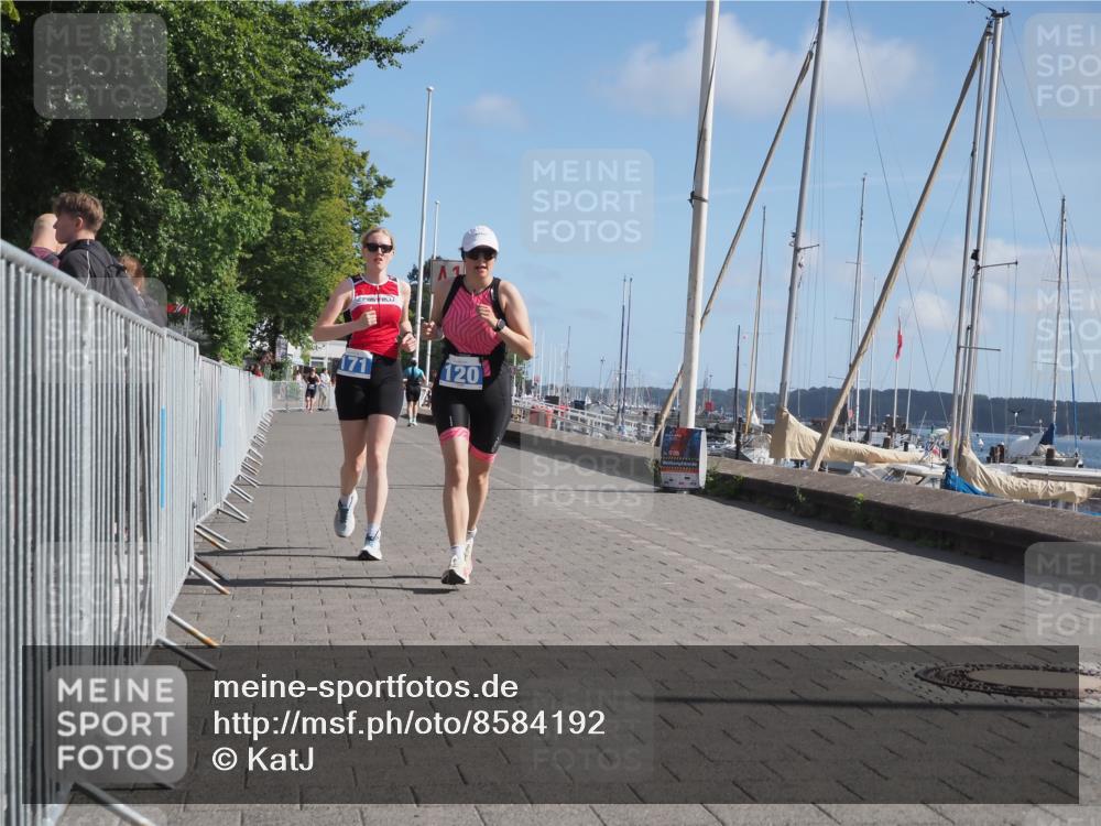 17.08.2025 - KN Förde Triathlon 2025 KatJ http://msf.ph/oto/8584192 17.08.2025 10:32:42 Laufen 120, 171 meine-sportfotos.de