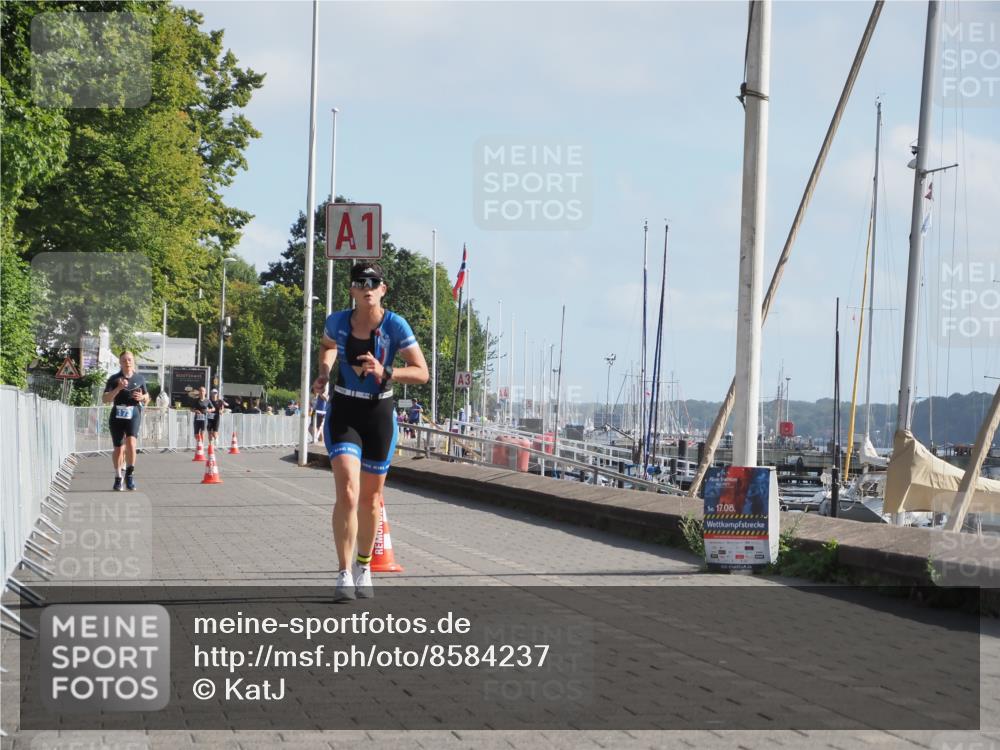 17.08.2025 - KN Förde Triathlon 2025 KatJ http://msf.ph/oto/8584237 17.08.2025 10:09:08 Laufen 109 meine-sportfotos.de