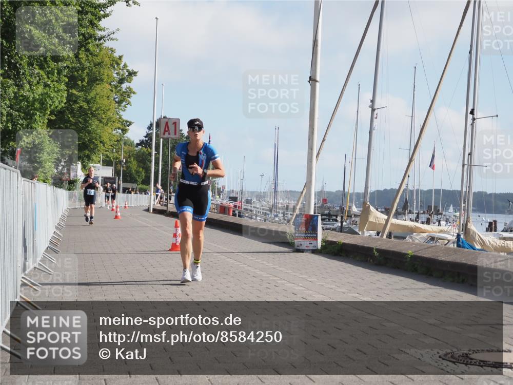 17.08.2025 - KN Förde Triathlon 2025 KatJ http://msf.ph/oto/8584250 17.08.2025 10:09:10 Laufen 109 meine-sportfotos.de