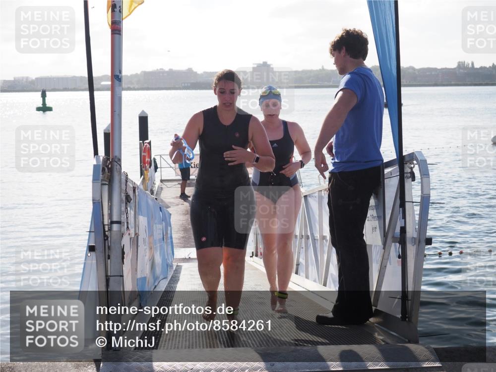 17.08.2025 - KN Förde Triathlon 2025 MichiJ http://msf.ph/oto/8584261 17.08.2025 09:22:27 Schwimmen 111, 208, 213, 111, 221, 235 meine-sportfotos.de