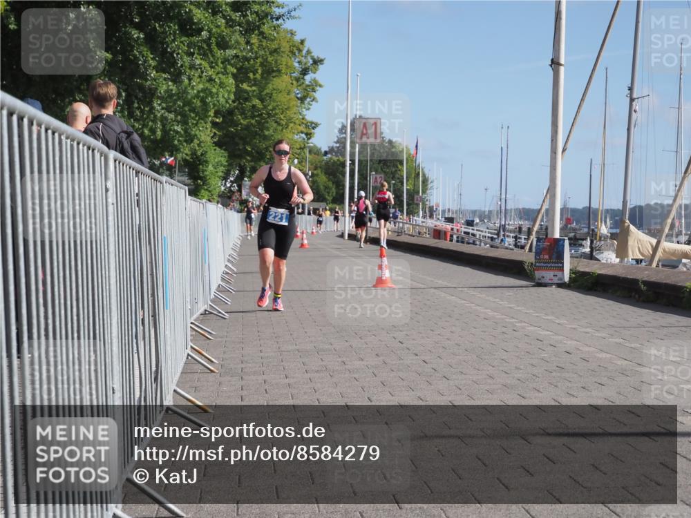 17.08.2025 - KN Förde Triathlon 2025 KatJ http://msf.ph/oto/8584279 17.08.2025 10:33:03 Laufen 221, 225 meine-sportfotos.de