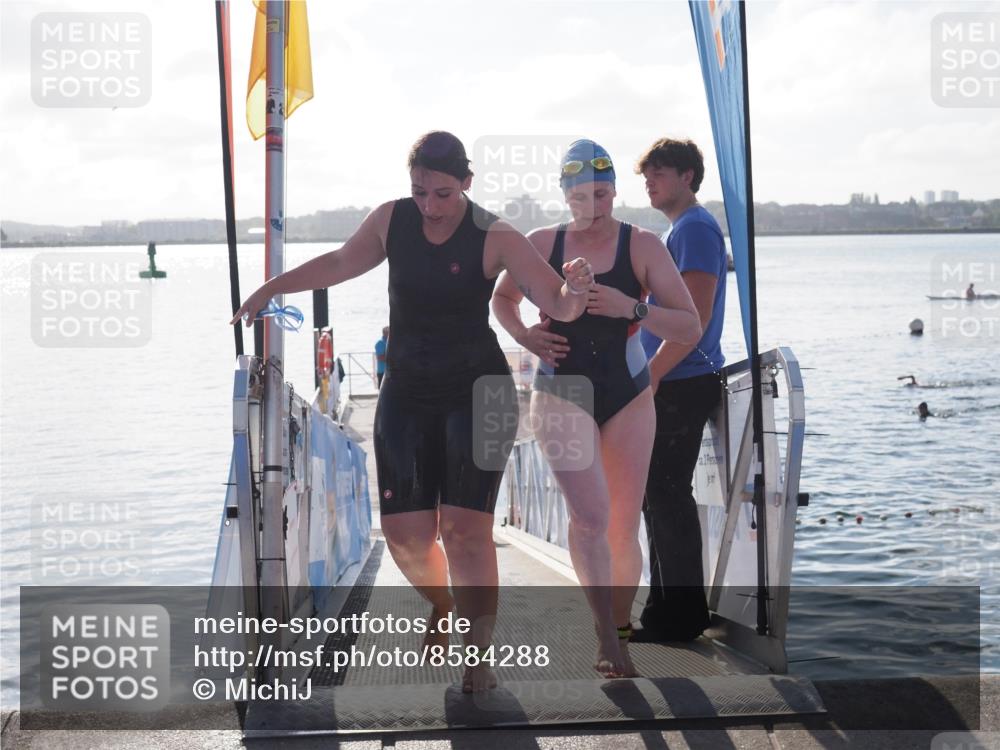 17.08.2025 - KN Förde Triathlon 2025 MichiJ http://msf.ph/oto/8584288 17.08.2025 09:22:28 Schwimmen 111, 208, 111, 221, 235 meine-sportfotos.de
