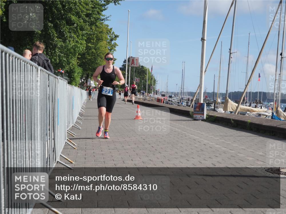 17.08.2025 - KN Förde Triathlon 2025 KatJ http://msf.ph/oto/8584310 17.08.2025 10:33:04 Laufen 221, 225 meine-sportfotos.de