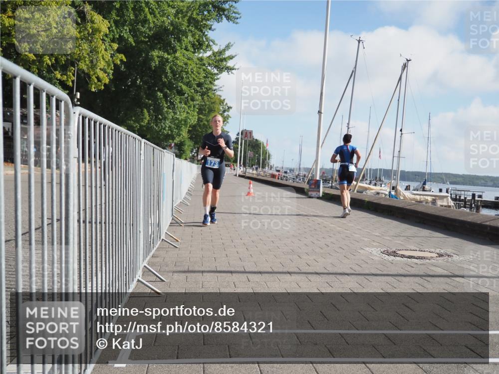 17.08.2025 - KN Förde Triathlon 2025 KatJ http://msf.ph/oto/8584321 17.08.2025 10:09:18 Laufen 144, 173 meine-sportfotos.de