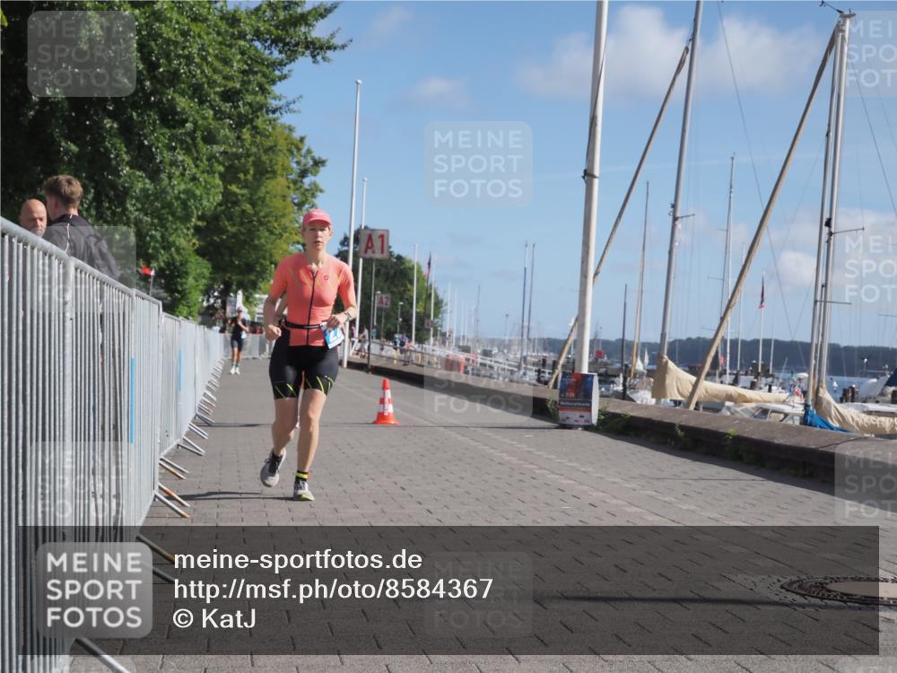 17.08.2025 - KN Förde Triathlon 2025 KatJ http://msf.ph/oto/8584367 17.08.2025 10:33:09 Laufen 215, 221, 225 meine-sportfotos.de