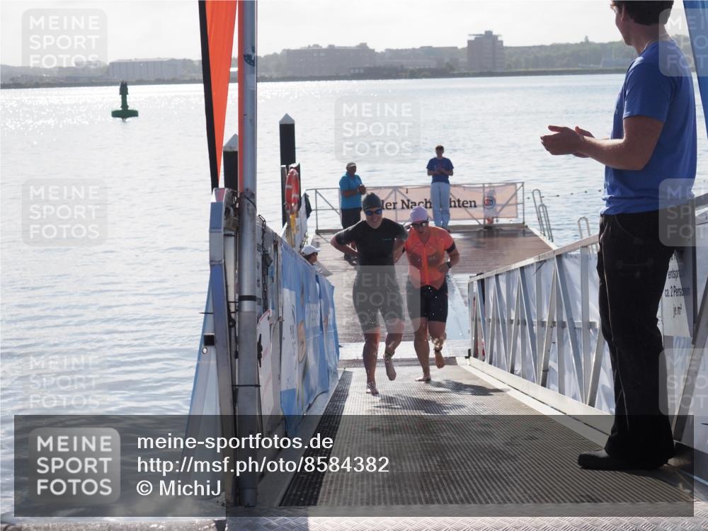 17.08.2025 - KN Förde Triathlon 2025 MichiJ http://msf.ph/oto/8584382 17.08.2025 09:22:33 Schwimmen 111, 208, 221, 235, 221, 235, 246 meine-sportfotos.de