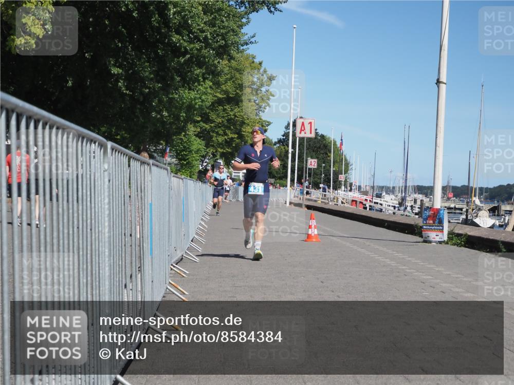 17.08.2025 - KN Förde Triathlon 2025 KatJ http://msf.ph/oto/8584384 17.08.2025 13:26:47 Laufen 431, 447 meine-sportfotos.de