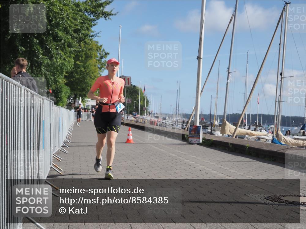 17.08.2025 - KN Förde Triathlon 2025 KatJ http://msf.ph/oto/8584385 17.08.2025 10:33:10 Laufen 215, 221, 225 meine-sportfotos.de