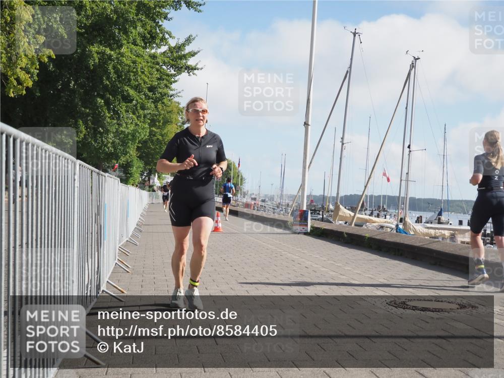 17.08.2025 - KN Förde Triathlon 2025 KatJ http://msf.ph/oto/8584405 17.08.2025 10:09:24 Laufen 144, 162 meine-sportfotos.de