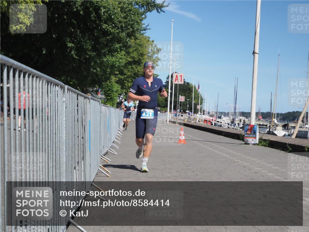17.08.2025 - KN Förde Triathlon 2025 KatJ http://msf.ph/oto/8584414 17.08.2025 13:26:49 Laufen 431, 447 meine-sportfotos.de