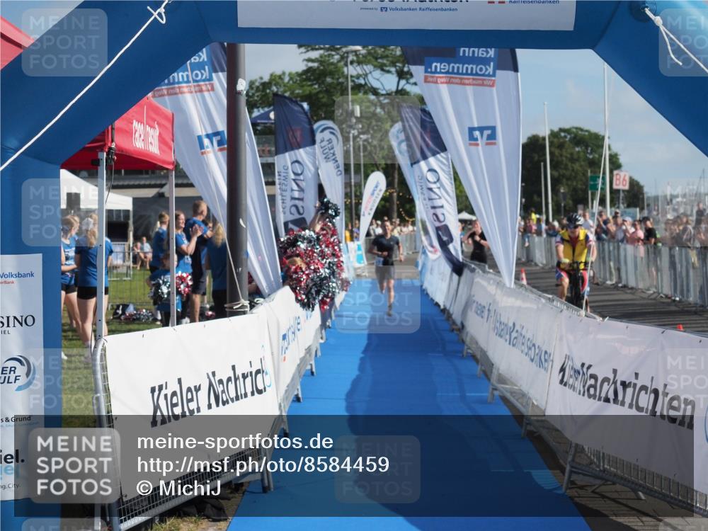 17.08.2025 - KN Förde Triathlon 2025 MichiJ http://msf.ph/oto/8584459 17.08.2025 10:08:59 Laufen 253 meine-sportfotos.de