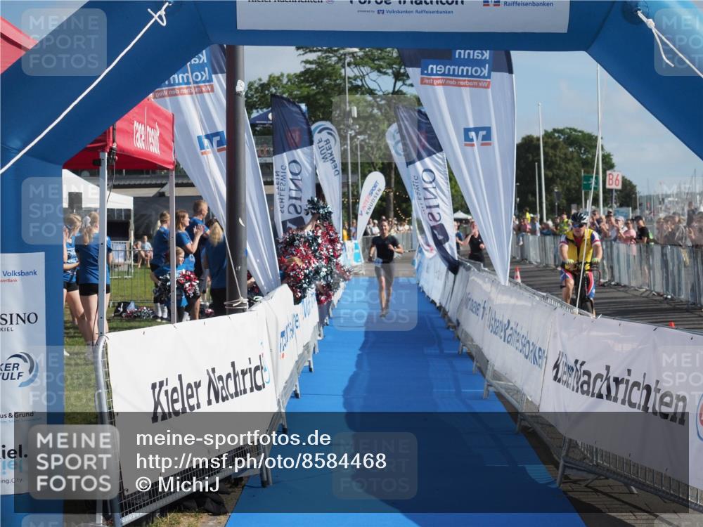 17.08.2025 - KN Förde Triathlon 2025 MichiJ http://msf.ph/oto/8584468 17.08.2025 10:08:59 Laufen 253 meine-sportfotos.de
