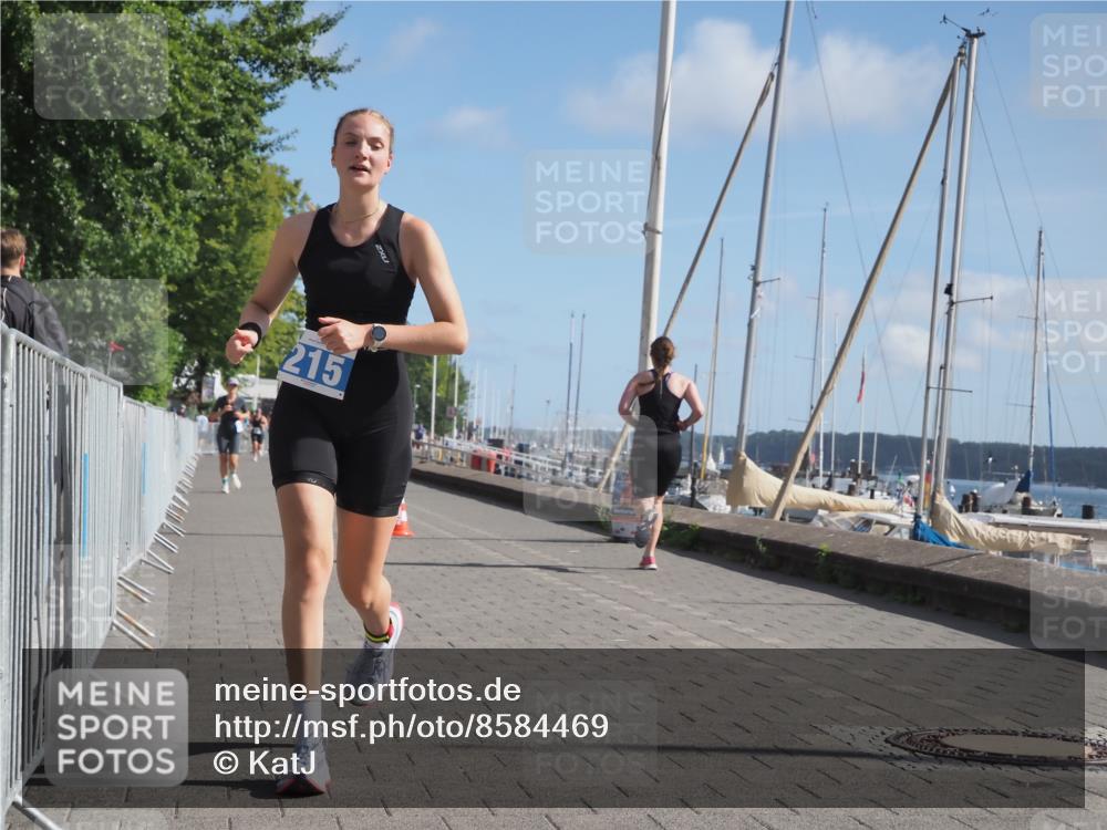 17.08.2025 - KN Förde Triathlon 2025 KatJ http://msf.ph/oto/8584469 17.08.2025 10:33:14 Laufen 215, 225, 254 meine-sportfotos.de