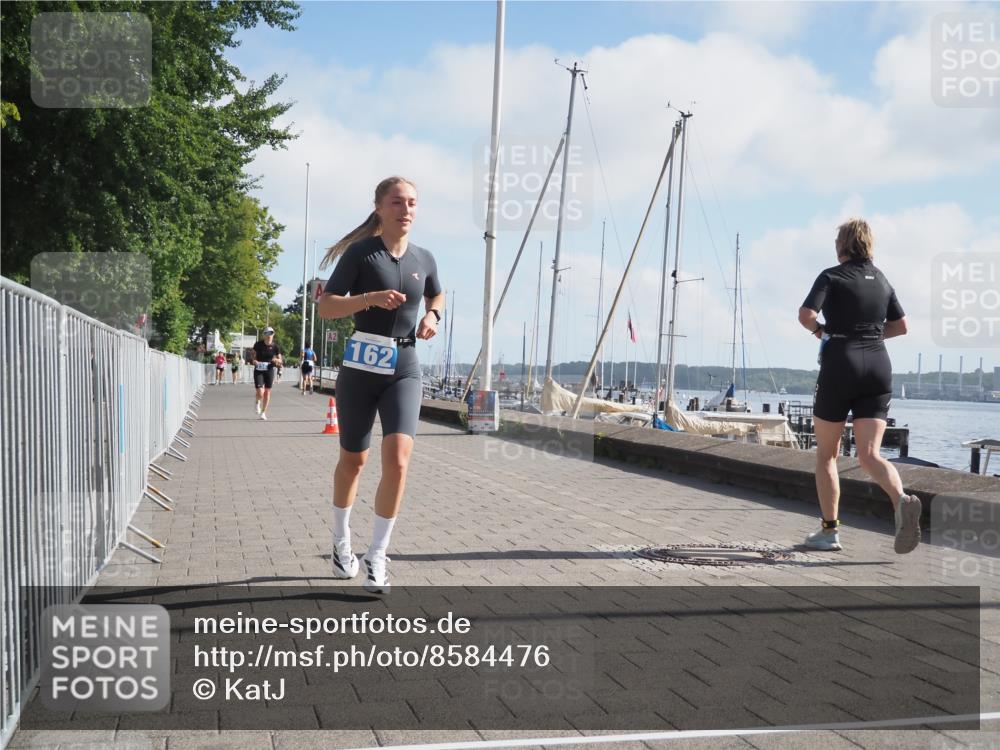 17.08.2025 - KN Förde Triathlon 2025 KatJ http://msf.ph/oto/8584476 17.08.2025 10:09:29 Laufen 136, 162 meine-sportfotos.de