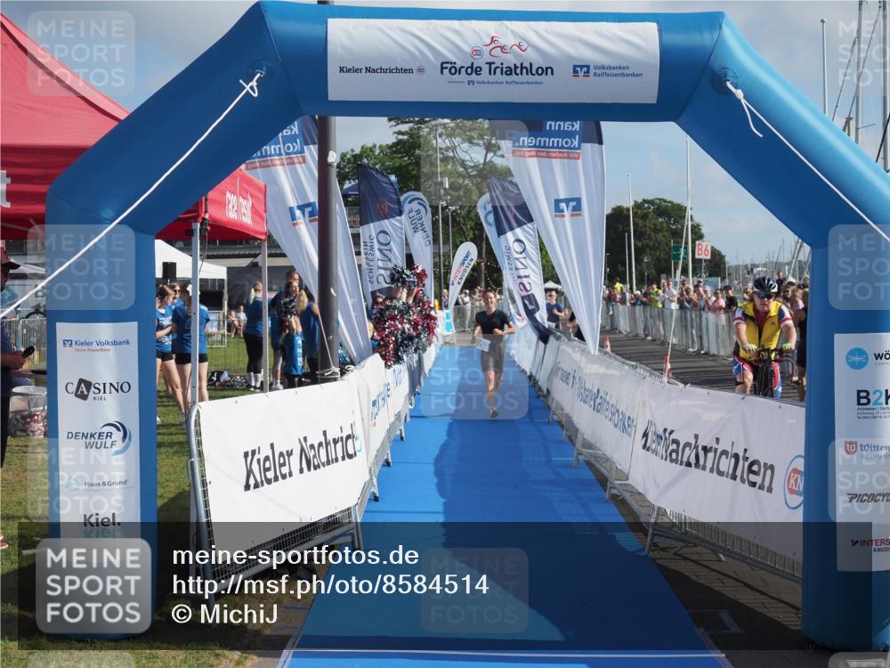 17.08.2025 - KN Förde Triathlon 2025 MichiJ http://msf.ph/oto/8584514 17.08.2025 10:09:01 Laufen 253 meine-sportfotos.de