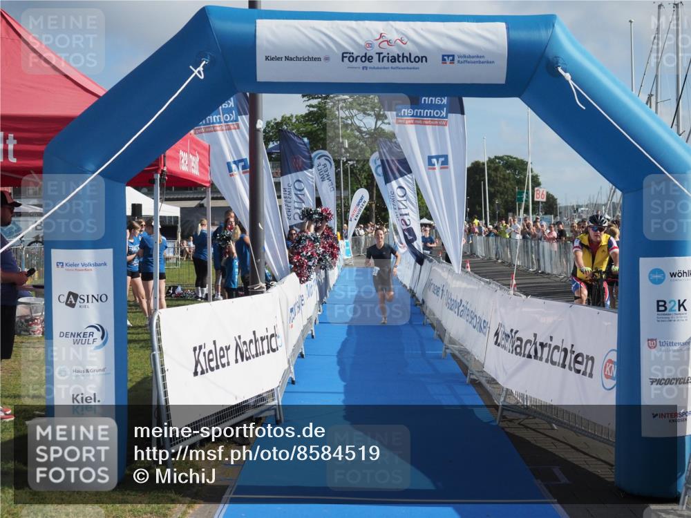17.08.2025 - KN Förde Triathlon 2025 MichiJ http://msf.ph/oto/8584519 17.08.2025 10:09:01 Laufen 253 meine-sportfotos.de