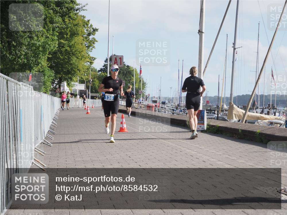 17.08.2025 - KN Förde Triathlon 2025 KatJ http://msf.ph/oto/8584532 17.08.2025 10:09:33 Laufen 136, 162 meine-sportfotos.de