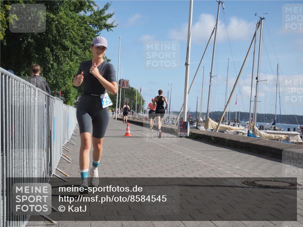 17.08.2025 - KN Förde Triathlon 2025 KatJ http://msf.ph/oto/8584545 17.08.2025 10:33:23 Laufen 254 meine-sportfotos.de
