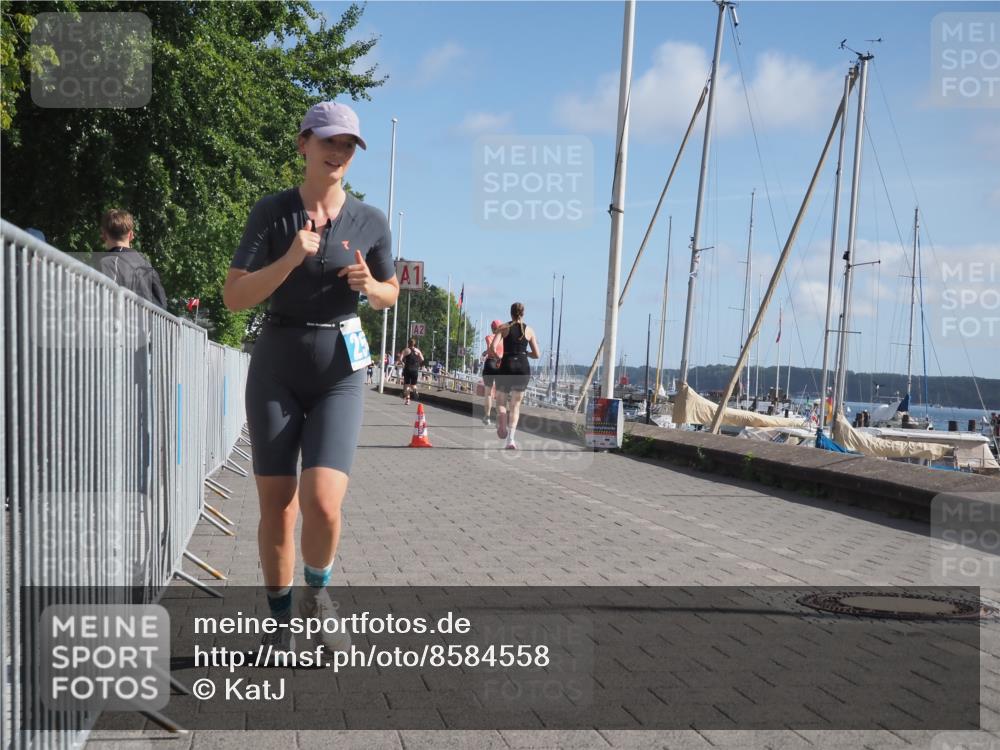 17.08.2025 - KN Förde Triathlon 2025 KatJ http://msf.ph/oto/8584558 17.08.2025 10:33:23 Laufen 254 meine-sportfotos.de
