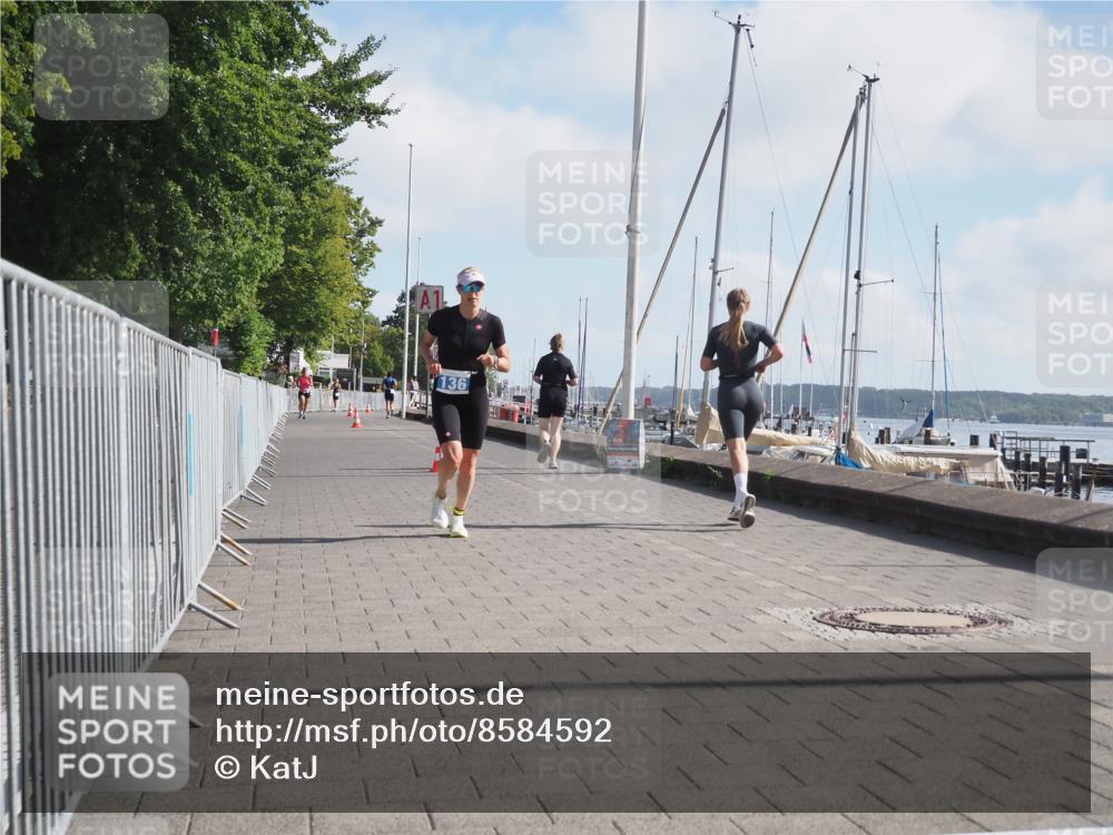 17.08.2025 - KN Förde Triathlon 2025 KatJ http://msf.ph/oto/8584592 17.08.2025 10:09:35 Laufen 136 meine-sportfotos.de