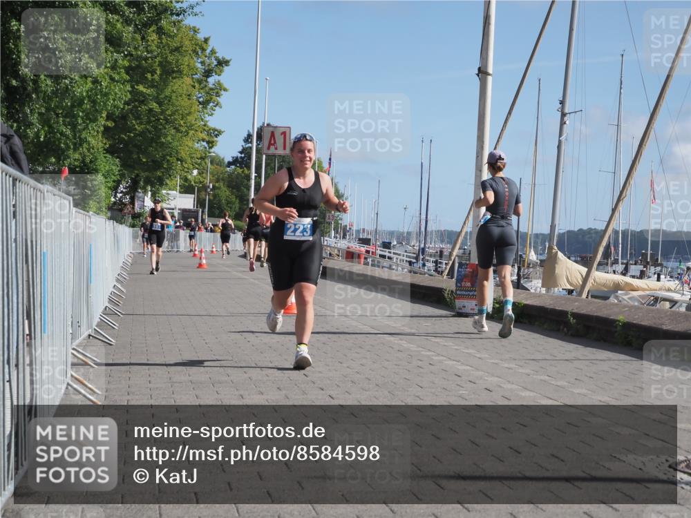 17.08.2025 - KN Förde Triathlon 2025 KatJ http://msf.ph/oto/8584598 17.08.2025 10:33:30 Laufen 223 meine-sportfotos.de