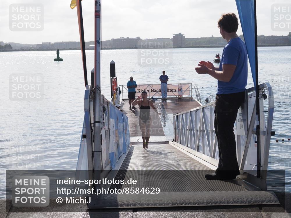 17.08.2025 - KN Förde Triathlon 2025 MichiJ http://msf.ph/oto/8584629 17.08.2025 09:22:50 Schwimmen 246, 249, 234, 249 meine-sportfotos.de