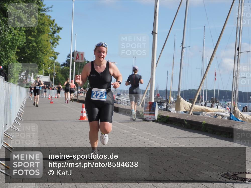 17.08.2025 - KN Förde Triathlon 2025 KatJ http://msf.ph/oto/8584638 17.08.2025 10:33:31 Laufen 223 meine-sportfotos.de