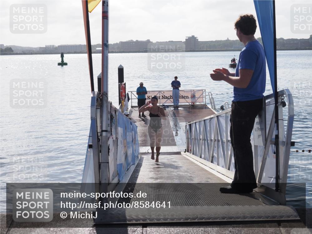 17.08.2025 - KN Förde Triathlon 2025 MichiJ http://msf.ph/oto/8584641 17.08.2025 09:22:51 Schwimmen 246, 249, 234, 249 meine-sportfotos.de