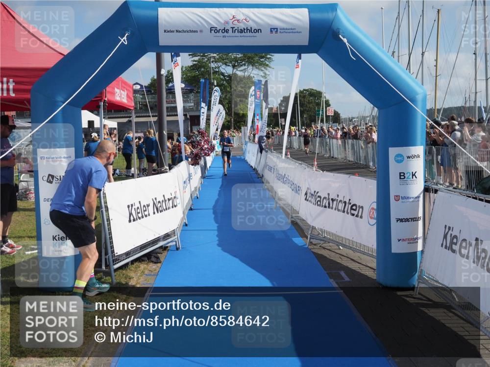 17.08.2025 - KN Förde Triathlon 2025 MichiJ http://msf.ph/oto/8584642 17.08.2025 10:10:28 Laufen 104 meine-sportfotos.de
