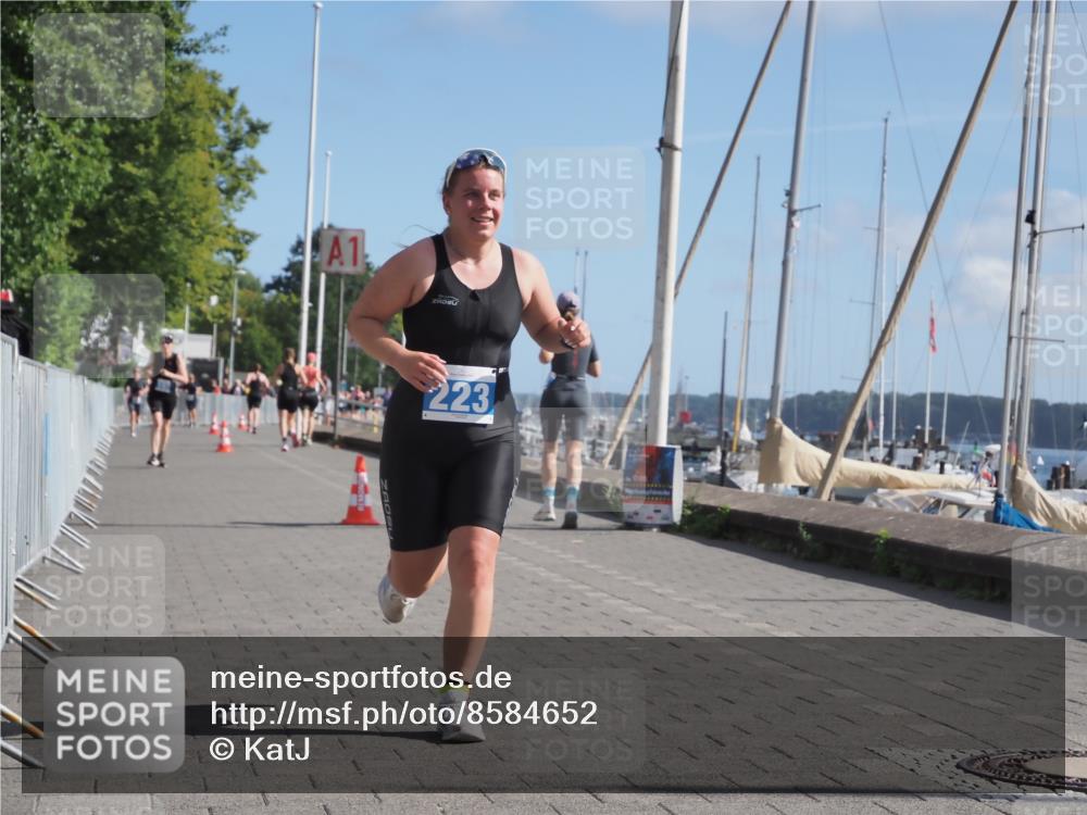 17.08.2025 - KN Förde Triathlon 2025 KatJ http://msf.ph/oto/8584652 17.08.2025 10:33:32 Laufen 223 meine-sportfotos.de