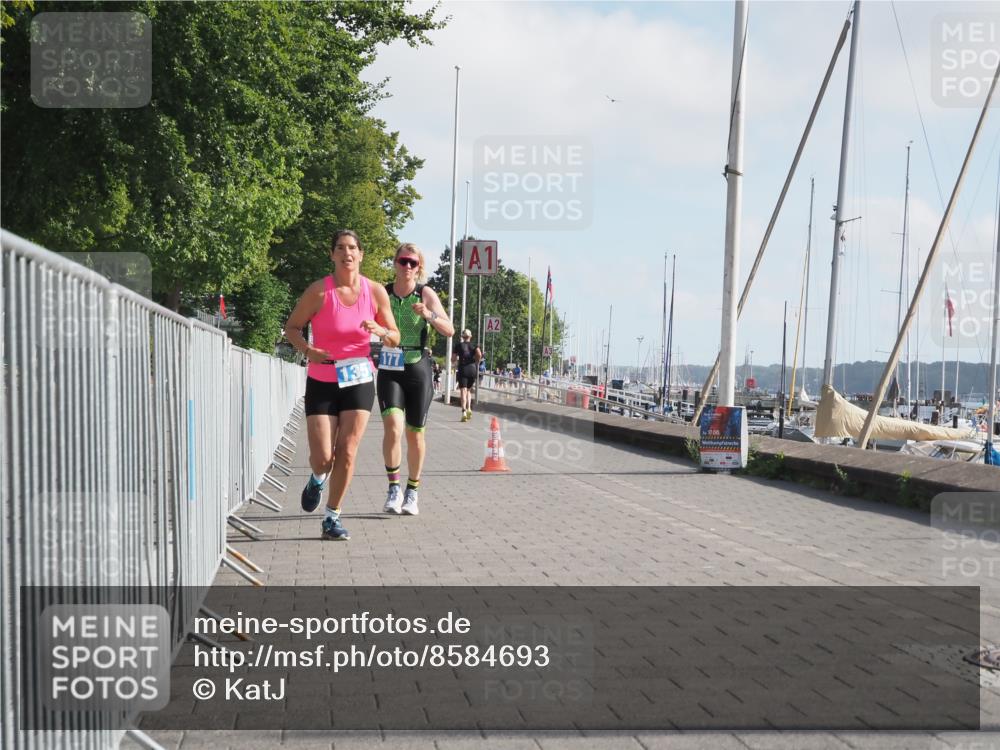 17.08.2025 - KN Förde Triathlon 2025 KatJ http://msf.ph/oto/8584693 17.08.2025 10:09:51 Laufen 135, 177, 204 meine-sportfotos.de