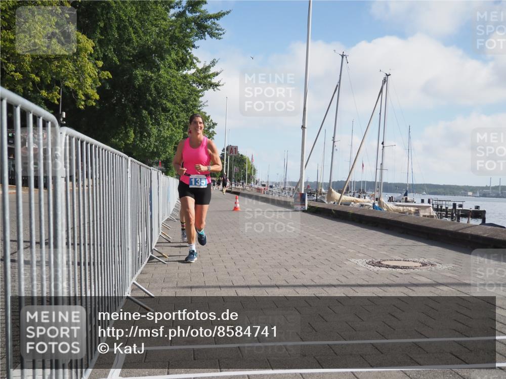 17.08.2025 - KN Förde Triathlon 2025 KatJ http://msf.ph/oto/8584741 17.08.2025 10:09:53 Laufen 135, 177, 204 meine-sportfotos.de