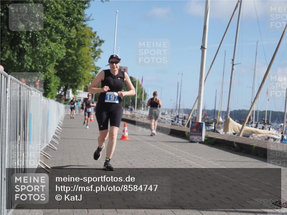 17.08.2025 - KN Förde Triathlon 2025 KatJ http://msf.ph/oto/8584747 17.08.2025 10:33:42 Laufen 197, 210 meine-sportfotos.de
