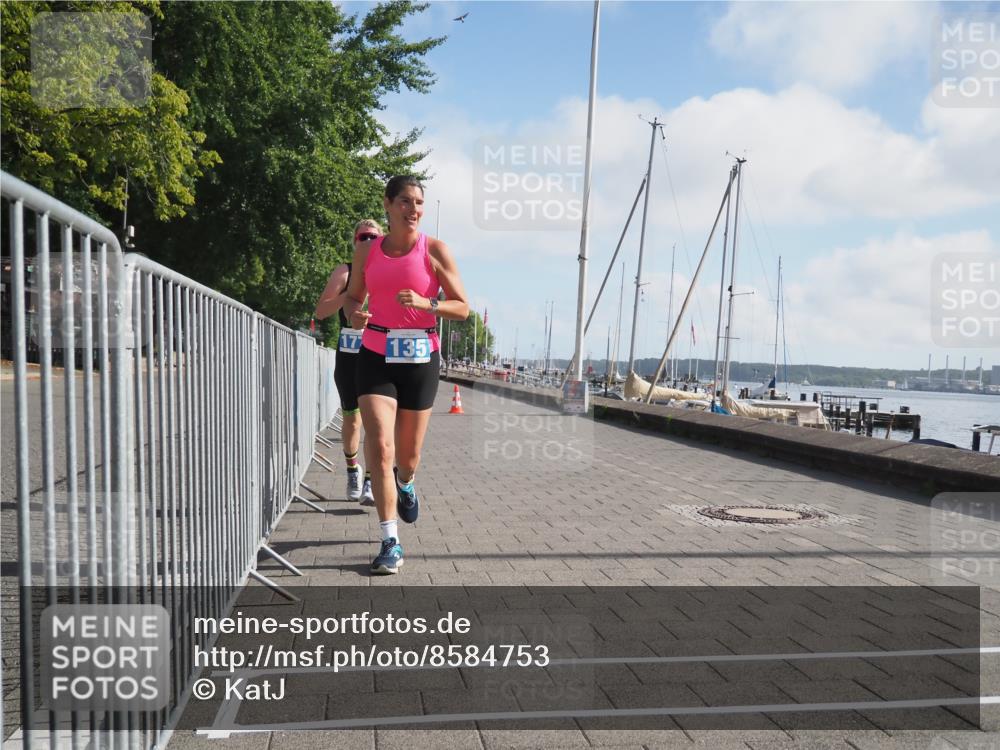 17.08.2025 - KN Förde Triathlon 2025 KatJ http://msf.ph/oto/8584753 17.08.2025 10:09:54 Laufen 135, 177, 204 meine-sportfotos.de